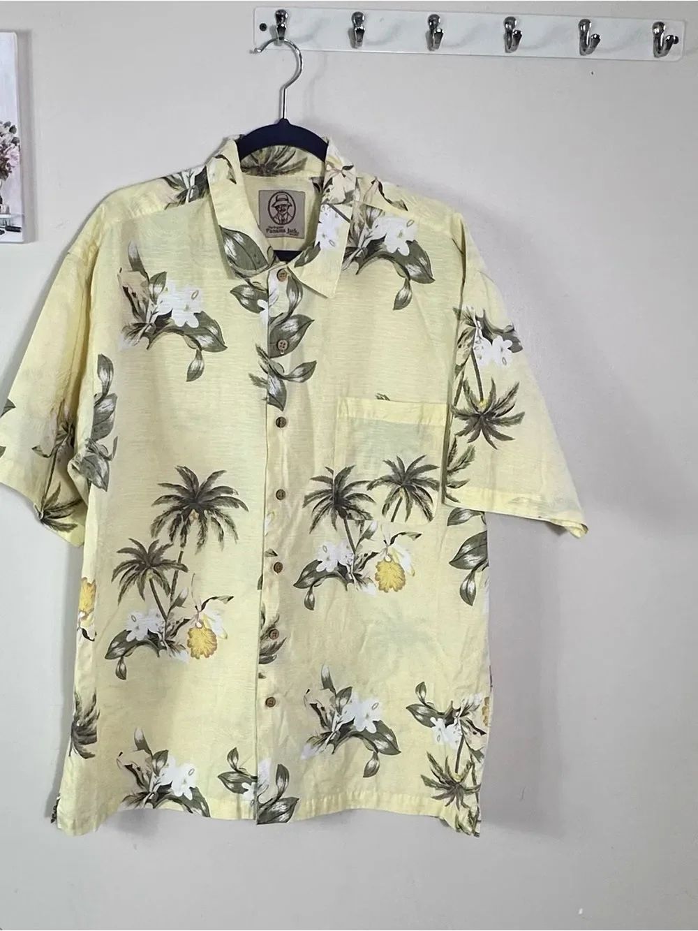 Vintage Hawaiian Panama Jack cotton
Floral Palm Trees Print